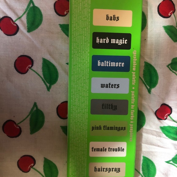 Kat Von D Divine Eyeshadow Palette - Picture 3 of 6